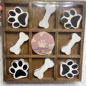 NWOT Wooden dog print Tic Tac Toe